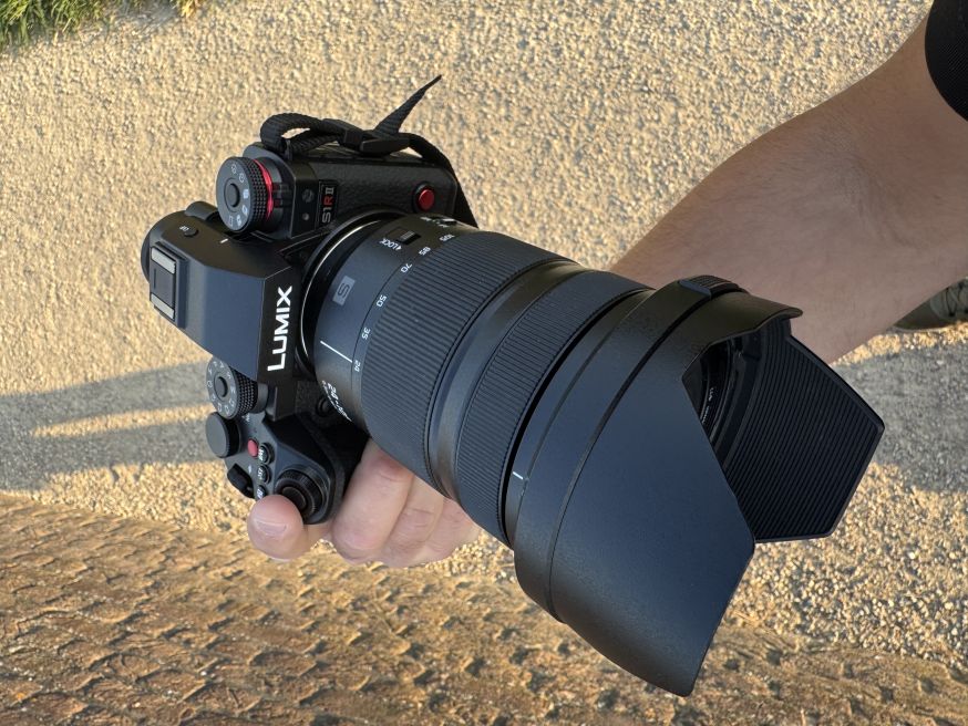 Panasonic Lumix S1R II