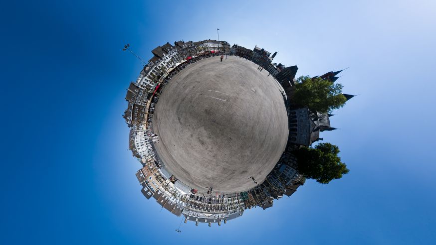 Insta360 X5
