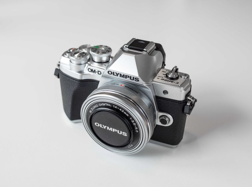 Olympus OM-D E-M10 Mark III