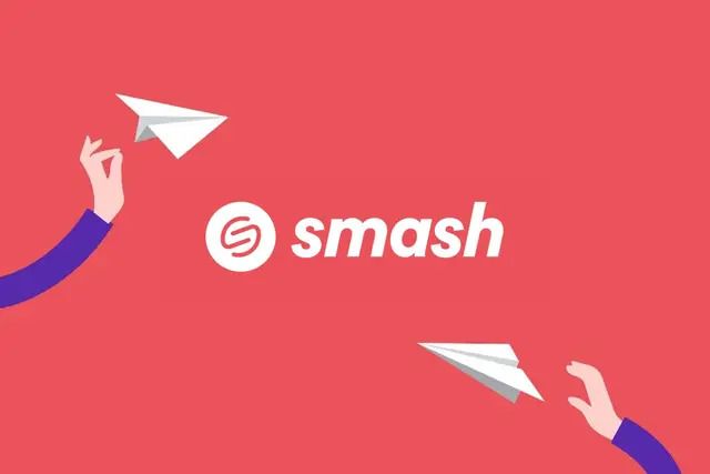 Afbeelding: Een minimalistische illustratie op een felle rode achtergrond met het witte logo van Smash in het midden, omringd door getekende handen die papieren vliegtuigjes gooien en vangen