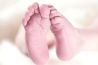 Koppel doet ongebruikelijke newbornshoot